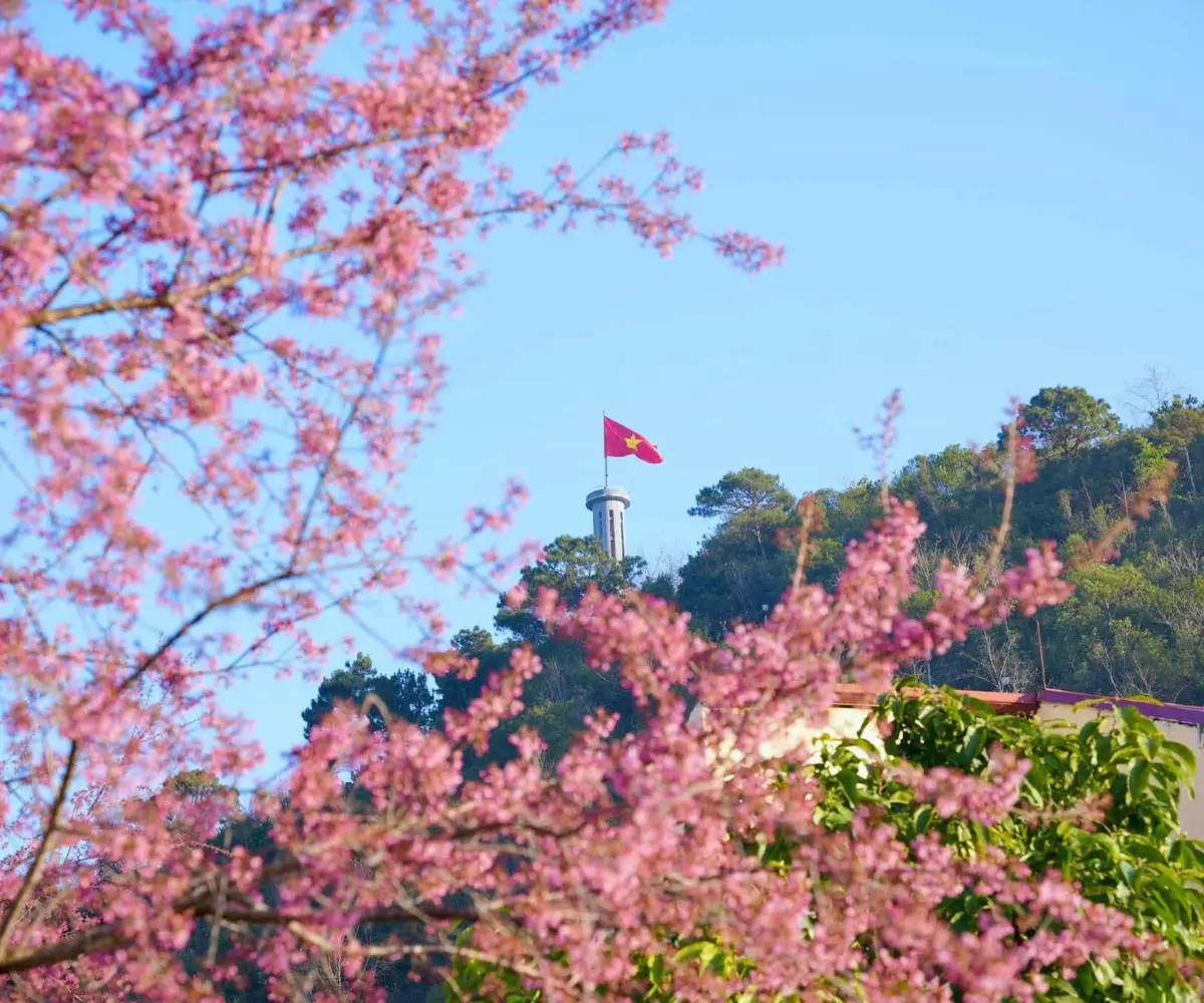 The Lung Cu Flag Tower, Best Time Ha Giang Loop