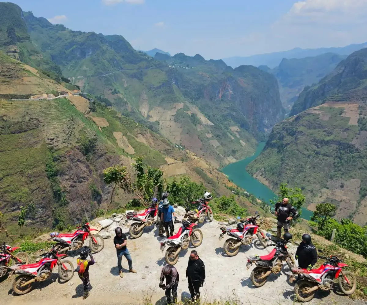 Panoramic view Nho Que River , Ma Pi Leng Pass